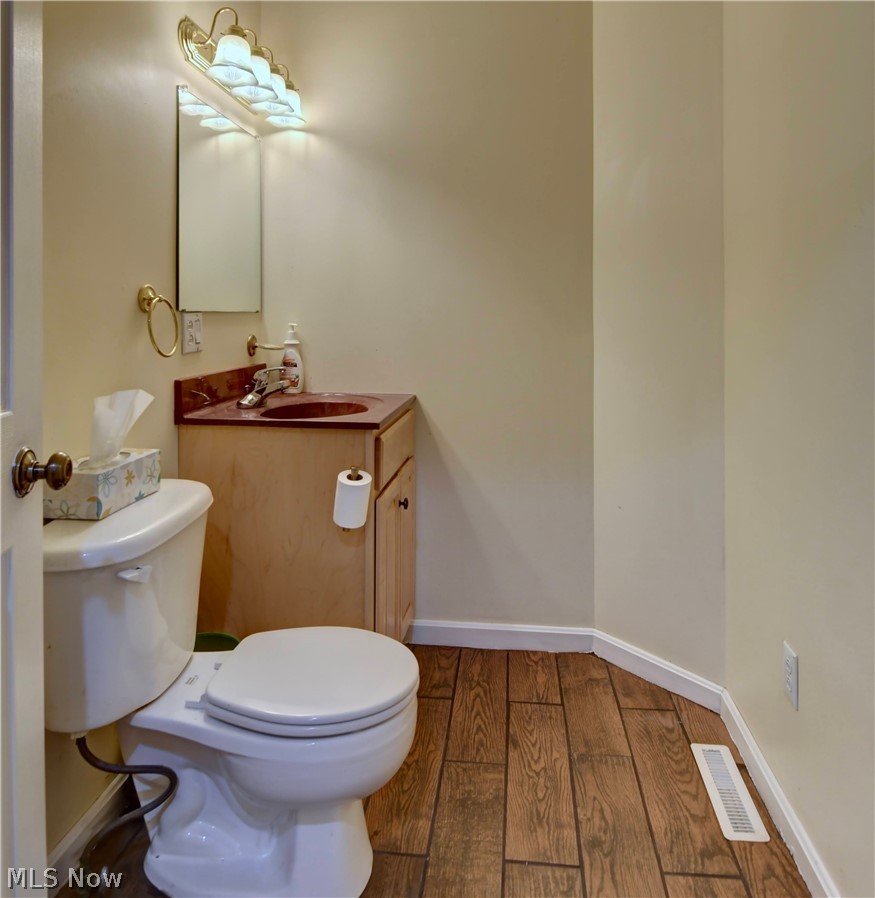 161 Wedgewood Lane NE Carrollton OH 44615