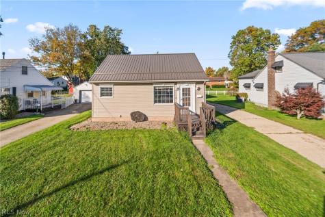 1427 E Broad Louisville OH 44641