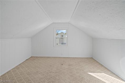 1427 E Broad Louisville OH 44641