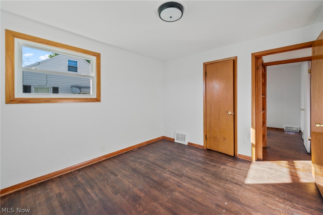 1427 E Broad Louisville OH 44641
