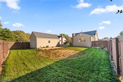 1427 E Broad Louisville OH 44641