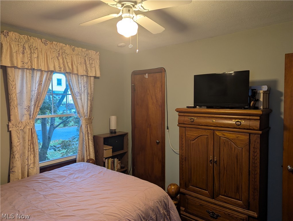 4712 E 93rd Street Garfield Heights OH 44125
