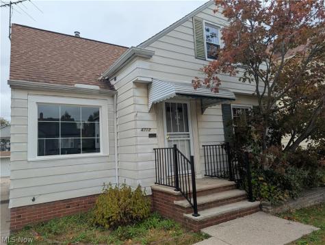 4712 E 93rd Street Garfield Heights OH 44125