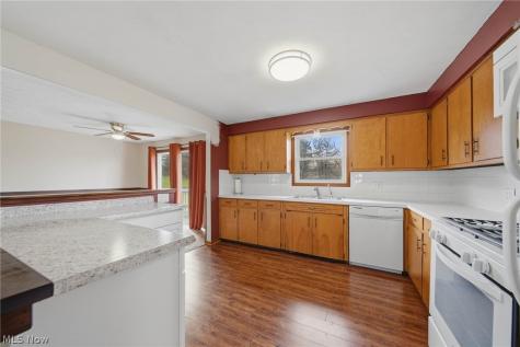 3770 Dotwood Street NW North Canton OH 44720