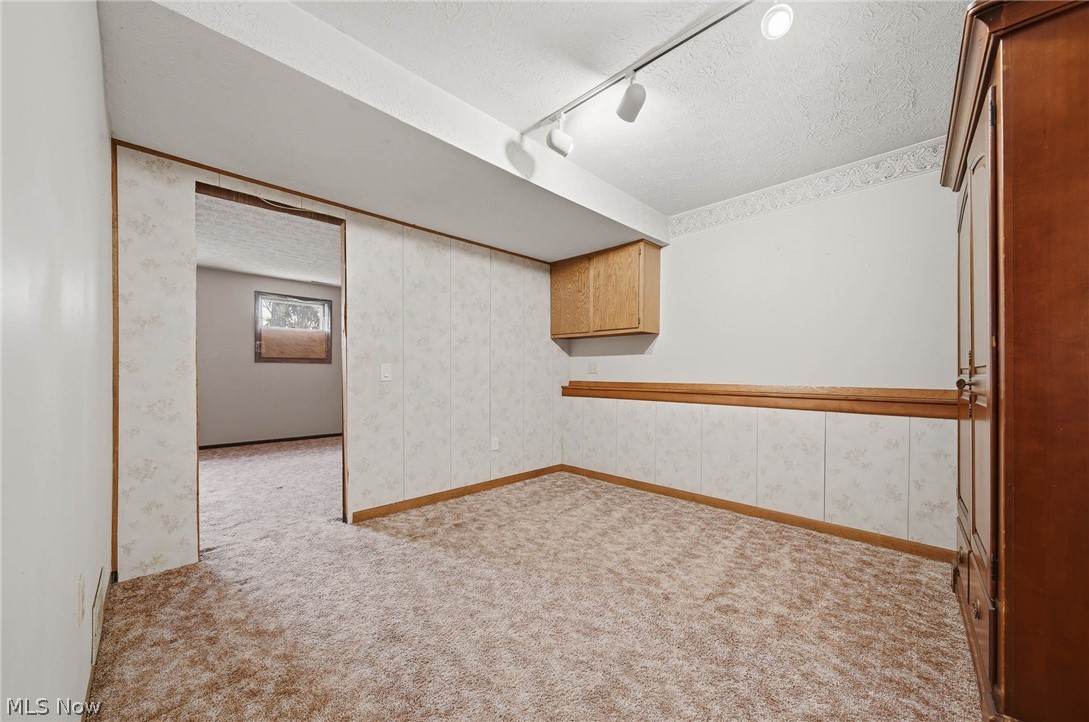 3770 Dotwood Street NW North Canton OH 44720