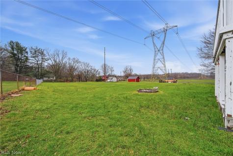 3770 Dotwood Street NW North Canton OH 44720