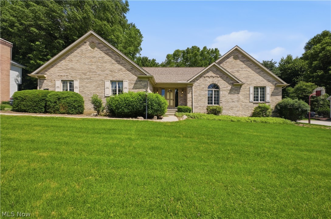 204 Colonial Drive Canfield OH 44406