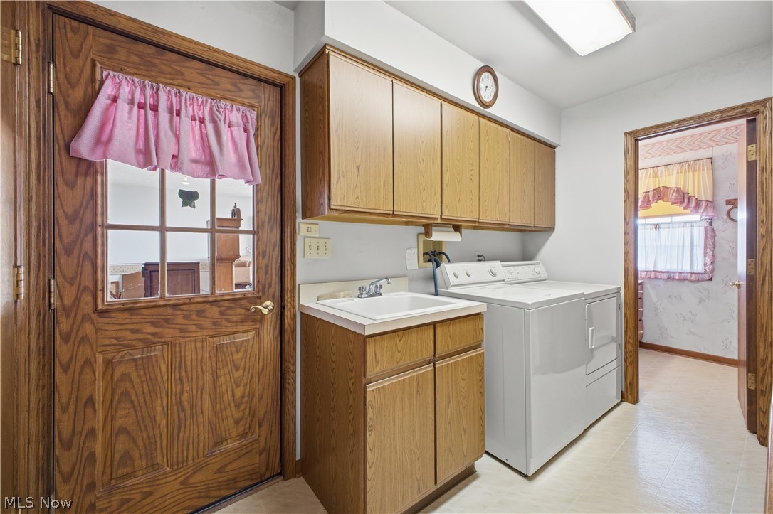 204 Colonial Drive Canfield OH 44406