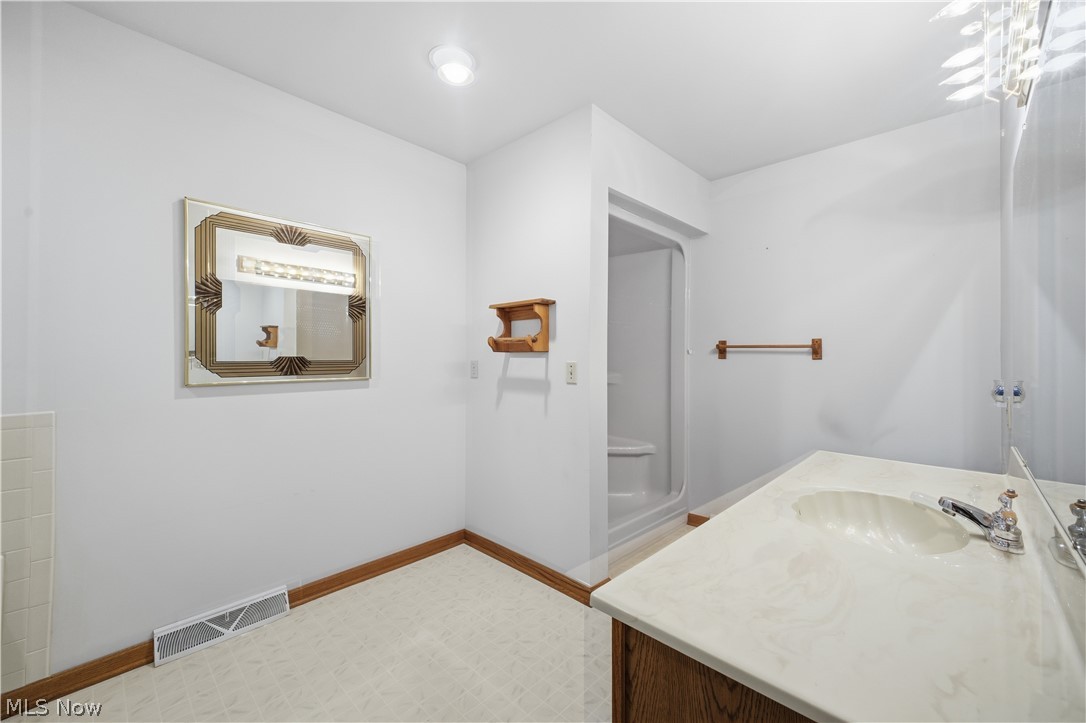 204 Colonial Drive Canfield OH 44406