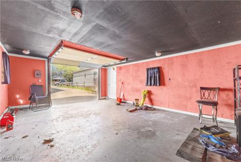 331 Elmwood Avenue Barberton OH 44203