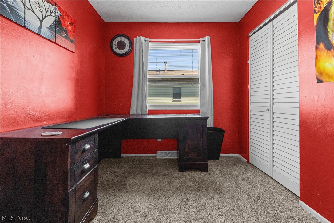 331 Elmwood Avenue Barberton OH 44203