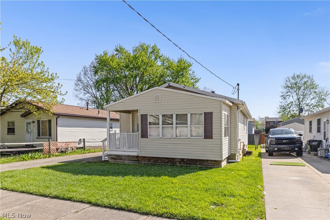 331 Elmwood Avenue Barberton OH 44203