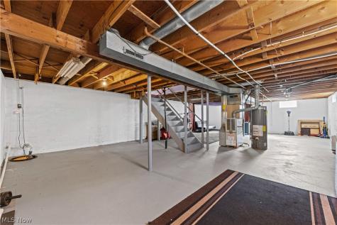331 Elmwood Avenue Barberton OH 44203