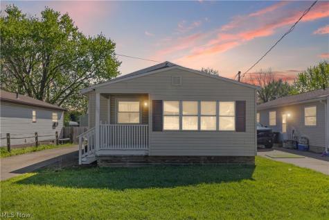 331 Elmwood Avenue Barberton OH 44203