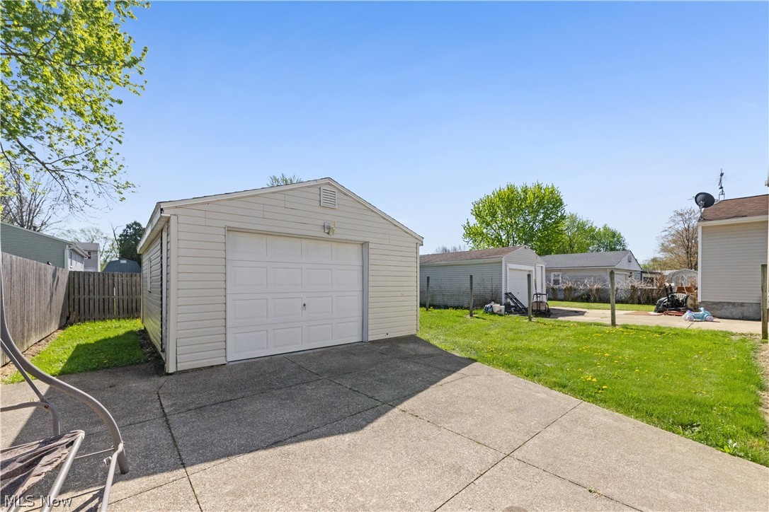 331 Elmwood Avenue Barberton OH 44203