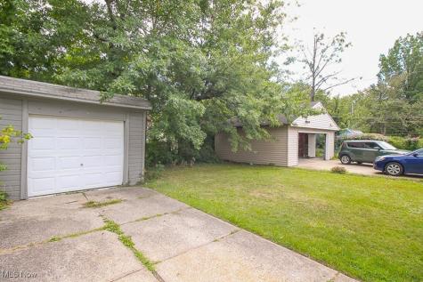 967 Pembrook Road Cleveland Heights OH 44121