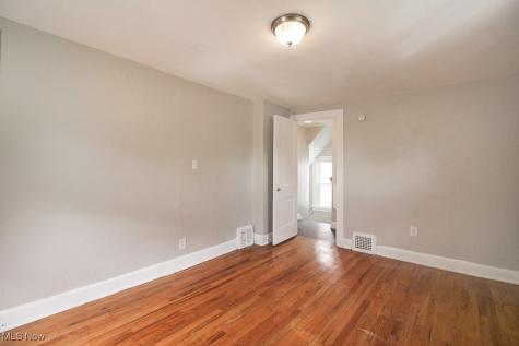 967 Pembrook Road Cleveland Heights OH 44121