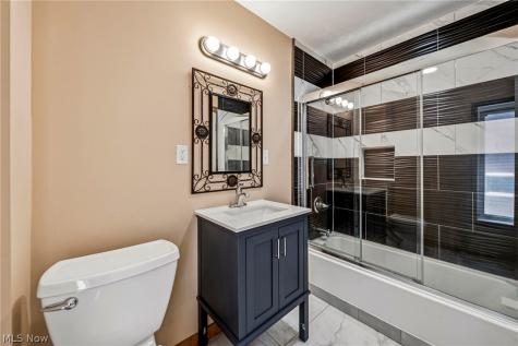 470 S Saint Clair Street Painesville OH 44077