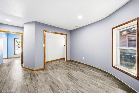 470 S Saint Clair Street Painesville OH 44077