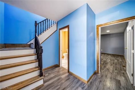 470 S Saint Clair Street Painesville OH 44077