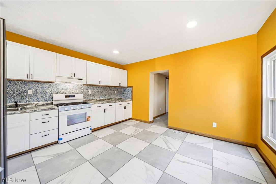 470 S Saint Clair Street Painesville OH 44077