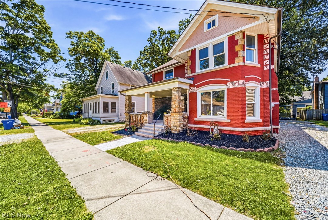470 S Saint Clair Street Painesville OH 44077