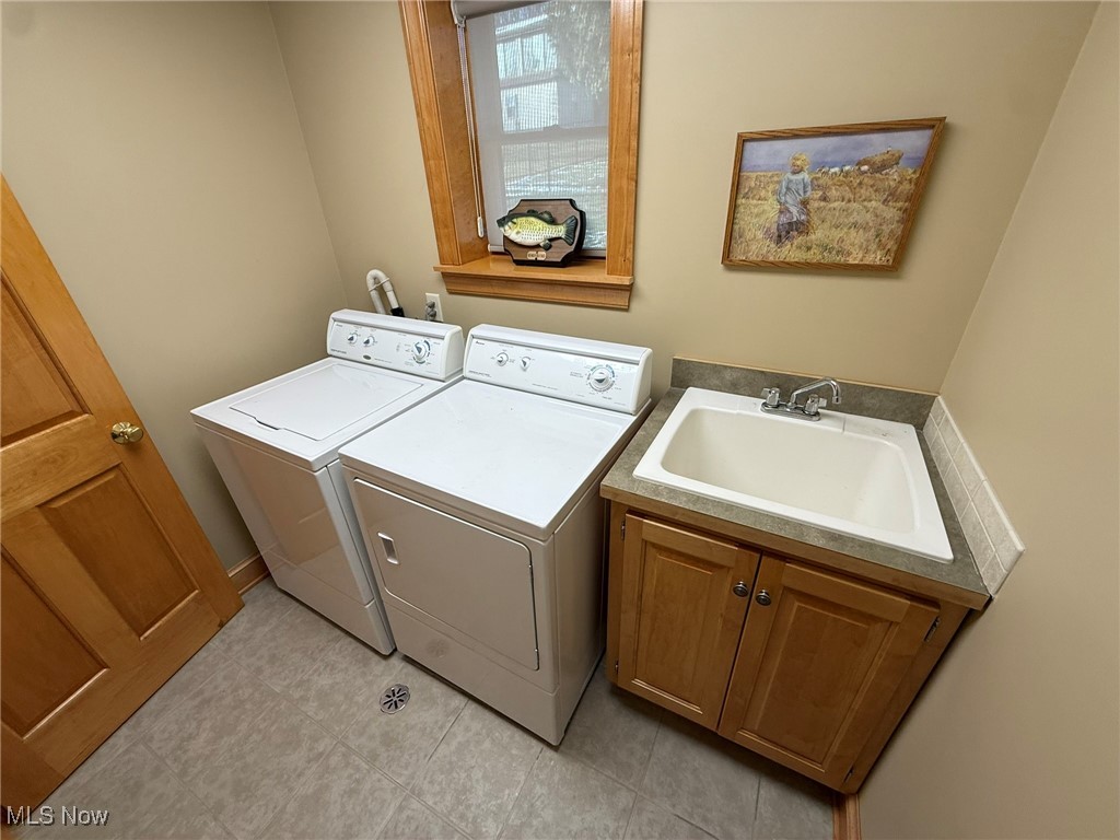9201 N Shore Drive NE Mineral City OH 44656