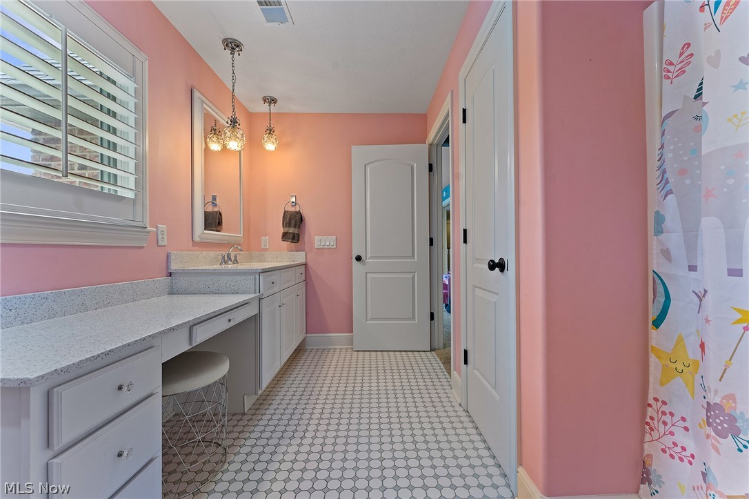 1555 Fox Den Court Canfield OH 44406