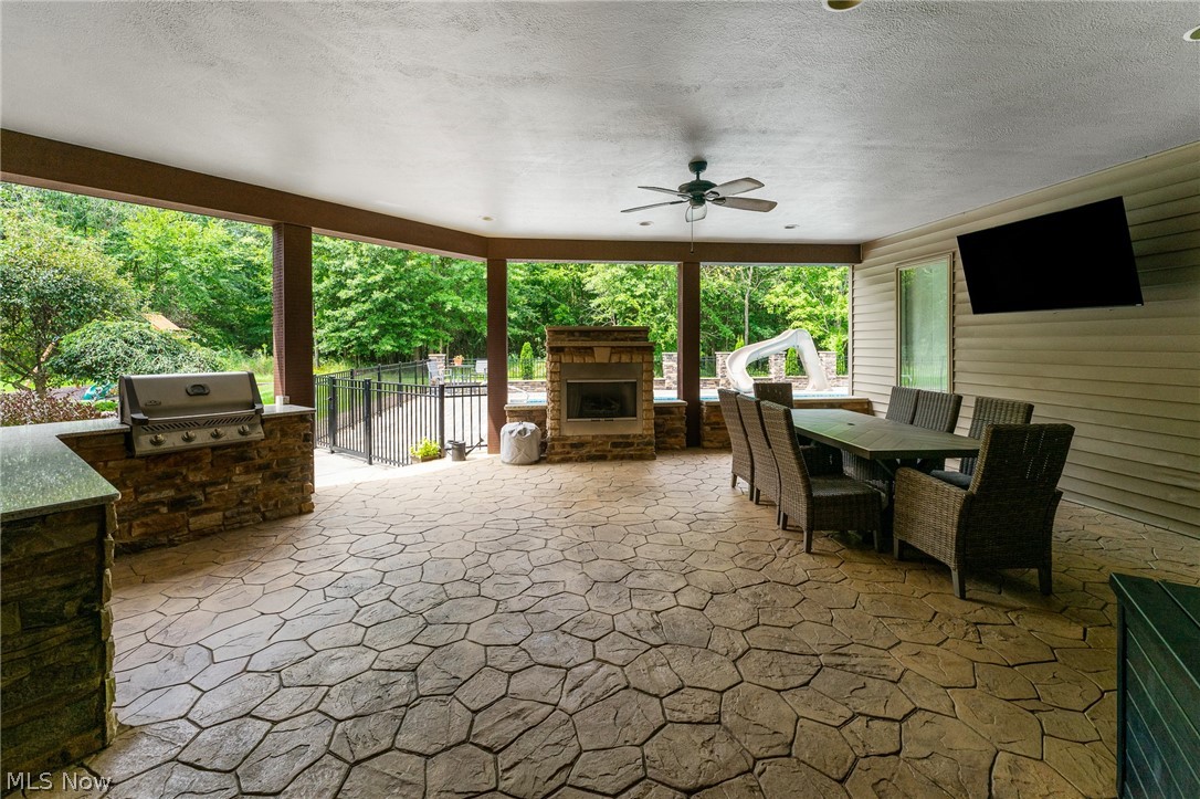 1555 Fox Den Court Canfield OH 44406