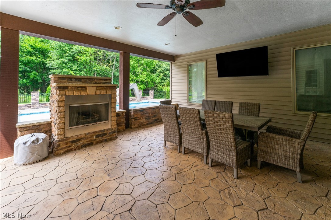 1555 Fox Den Court Canfield OH 44406