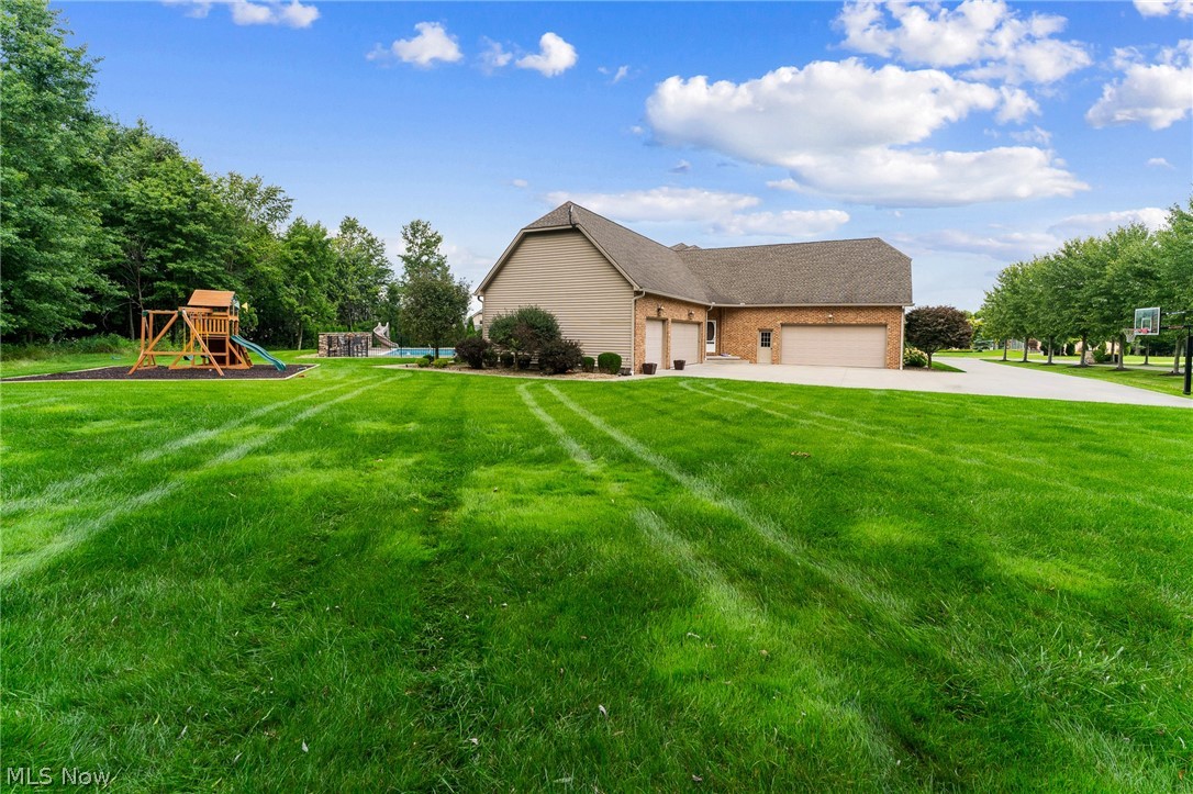 1555 Fox Den Court Canfield OH 44406
