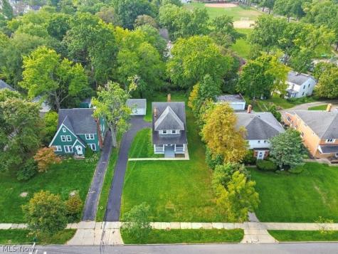 17930 Chagrin Boulevard Shaker Heights OH 44122