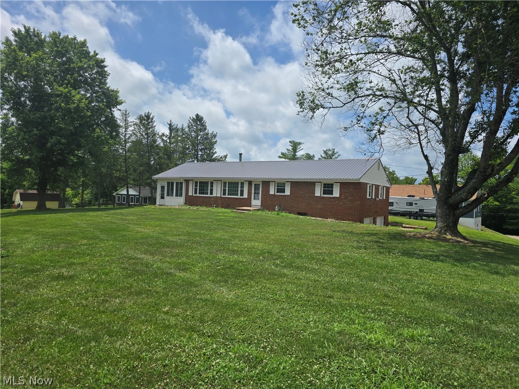 3597 N Button Drive NW Mcconnelsville OH 43756