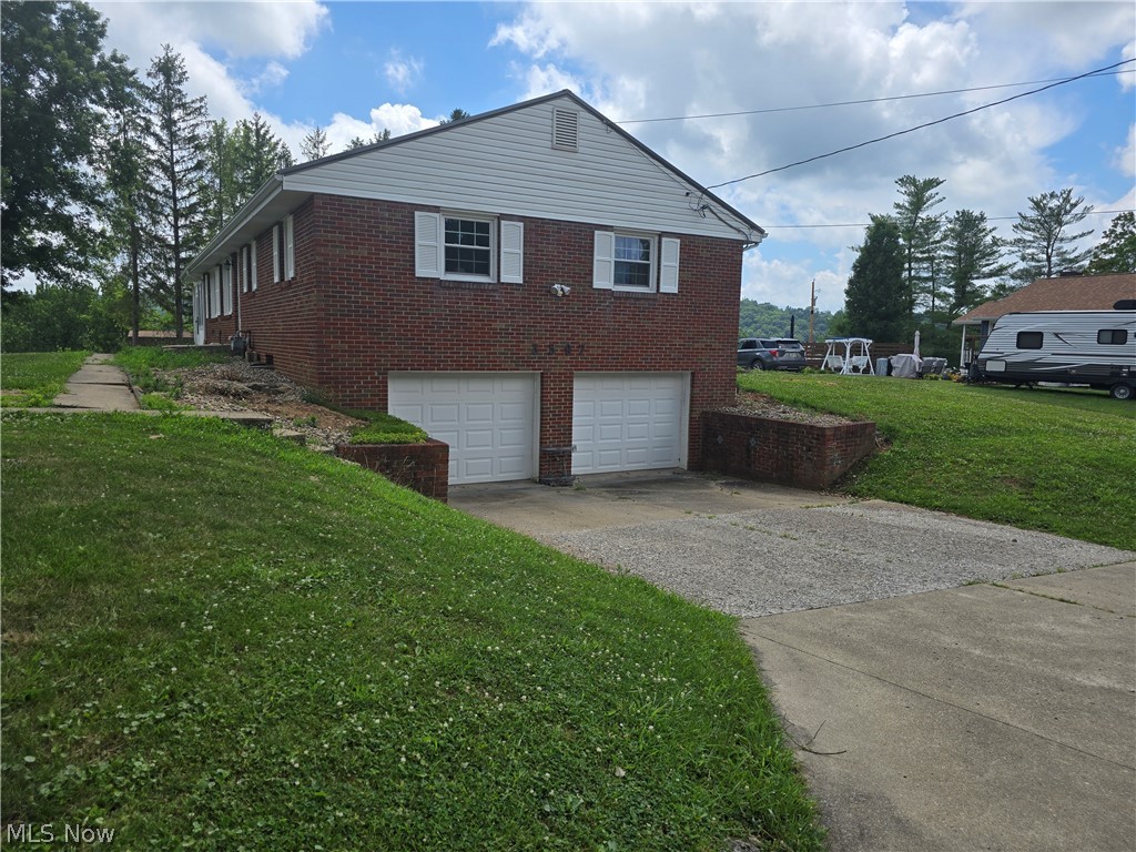 3597 N Button Drive NW Mcconnelsville OH 43756