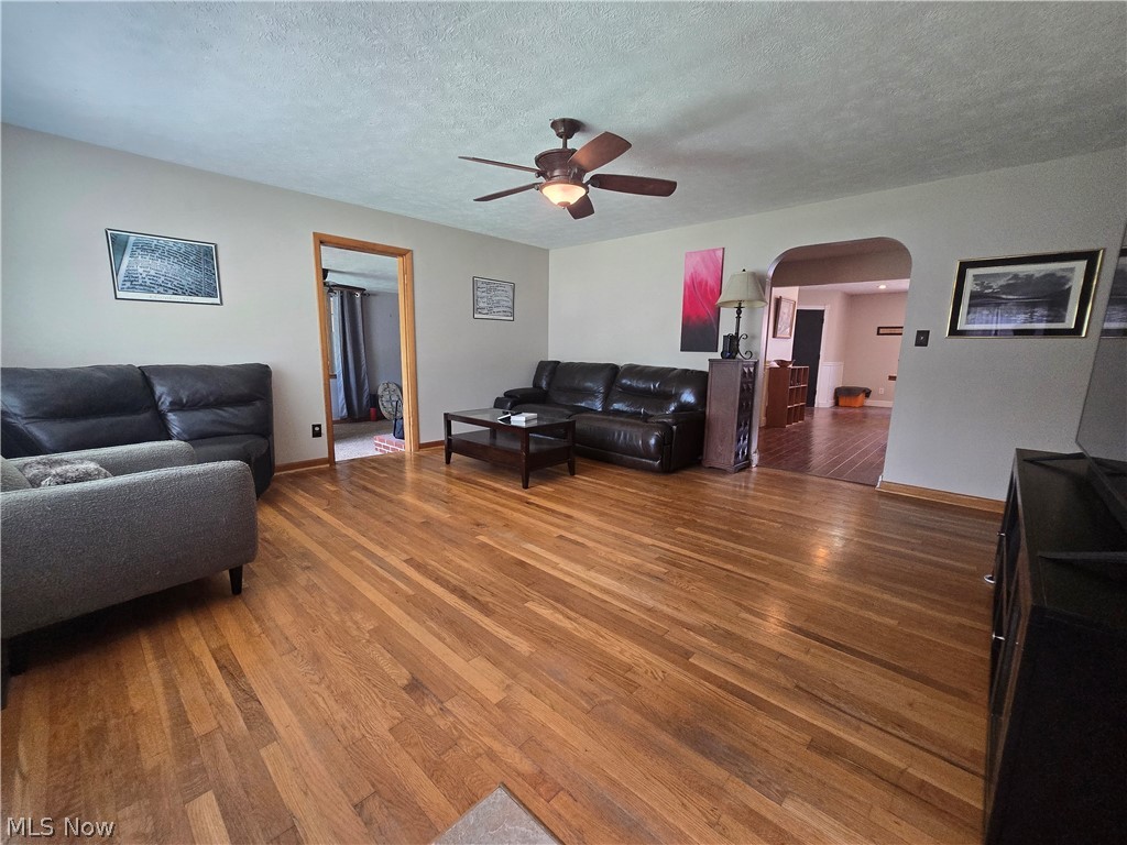 3597 N Button Drive NW Mcconnelsville OH 43756
