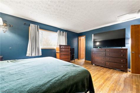 4837 Leigh Avenue NW Canton OH 44709