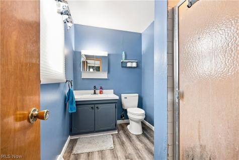 4837 Leigh Avenue NW Canton OH 44709