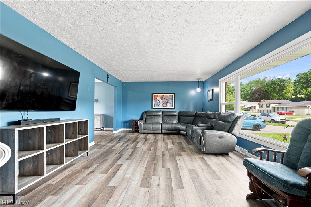 4837 Leigh Avenue NW Canton OH 44709