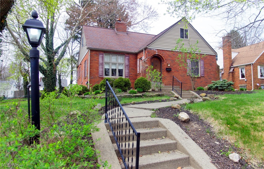 2631 Demington Avenue NW Canton OH 44708