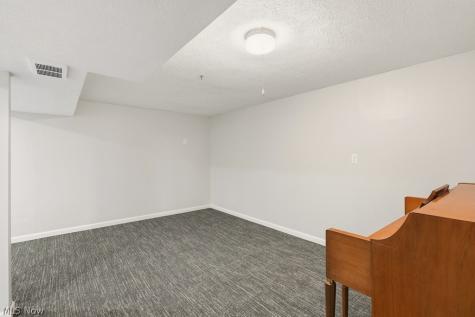1762 Underwood Street Cuyahoga Falls OH 44221