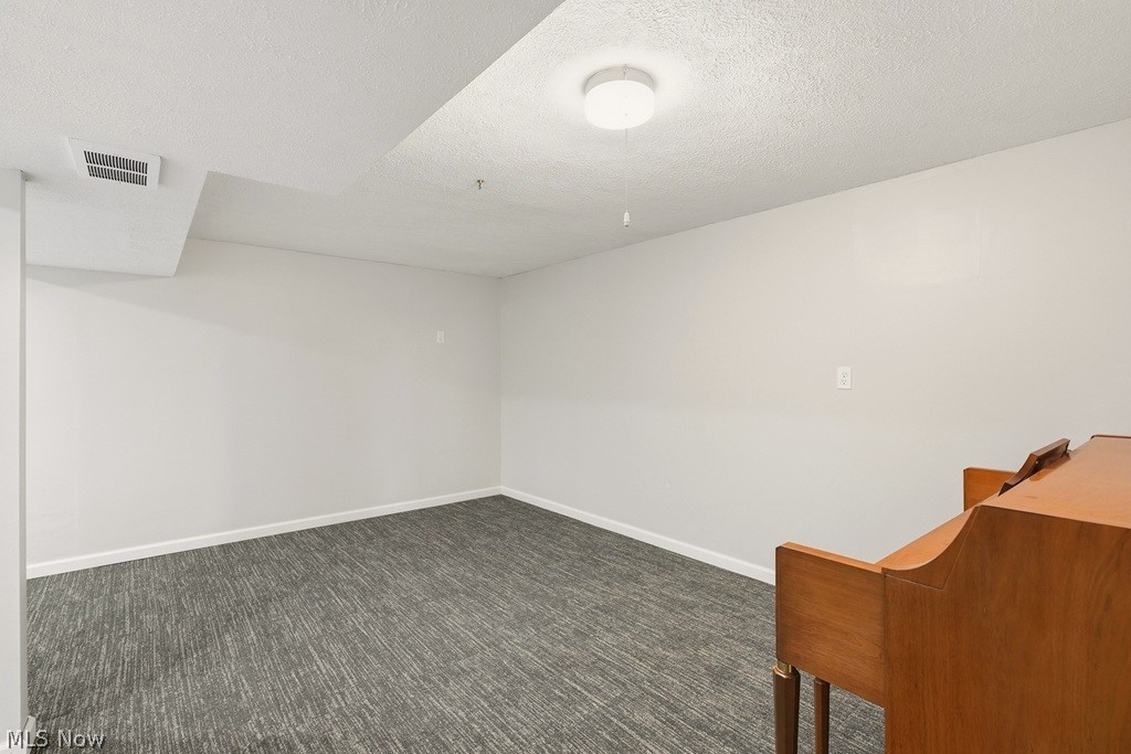 1762 Underwood Street Cuyahoga Falls OH 44221