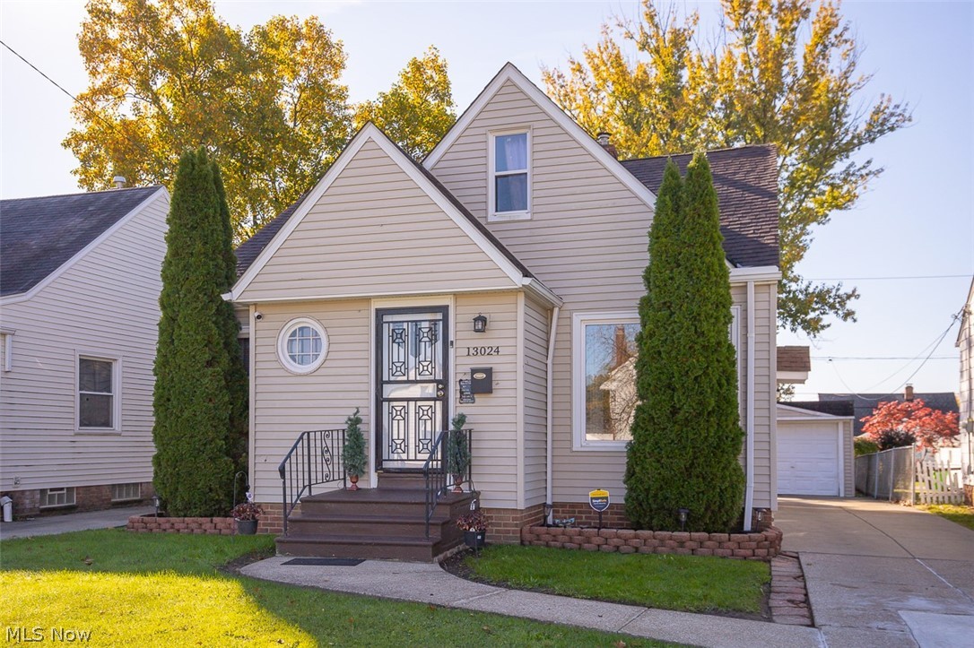 13024 Willard Avenue Garfield Heights OH 44125