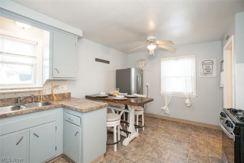 13024 Willard Avenue Garfield Heights OH 44125