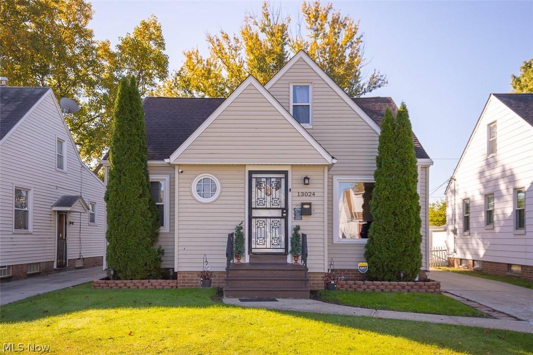 13024 Willard Avenue Garfield Heights OH 44125