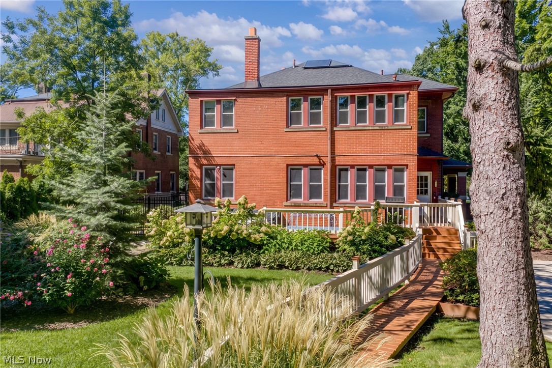 2401 Coventry Road Cleveland Heights OH 44118