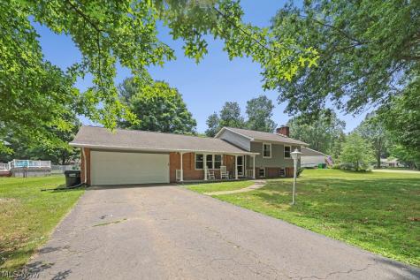13166 Meadow Street NE Alliance OH 44601