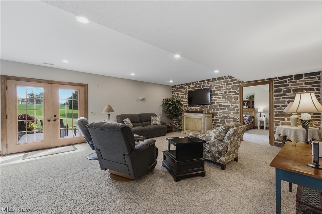 3955 Spring Brook Wooster OH 44691