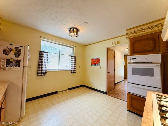 7586 S Tamarack Drive Parma OH 44134