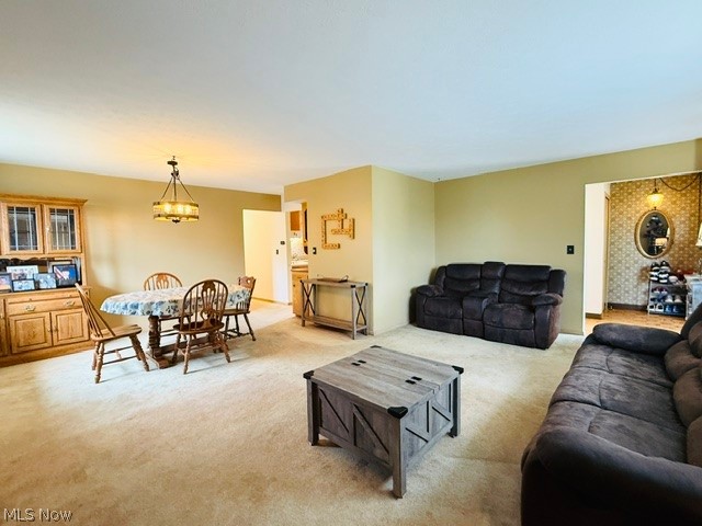 7586 S Tamarack Drive Parma OH 44134