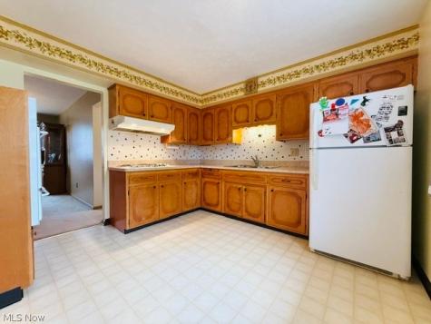 7586 S Tamarack Drive Parma OH 44134